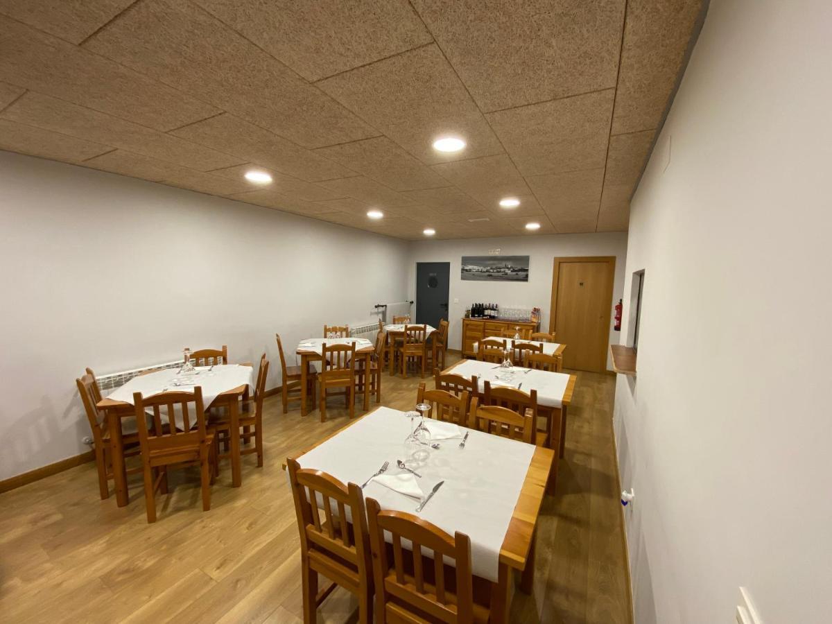 Albergue El Camino De Santovenia Santovenia De Oca Eksteriør billede