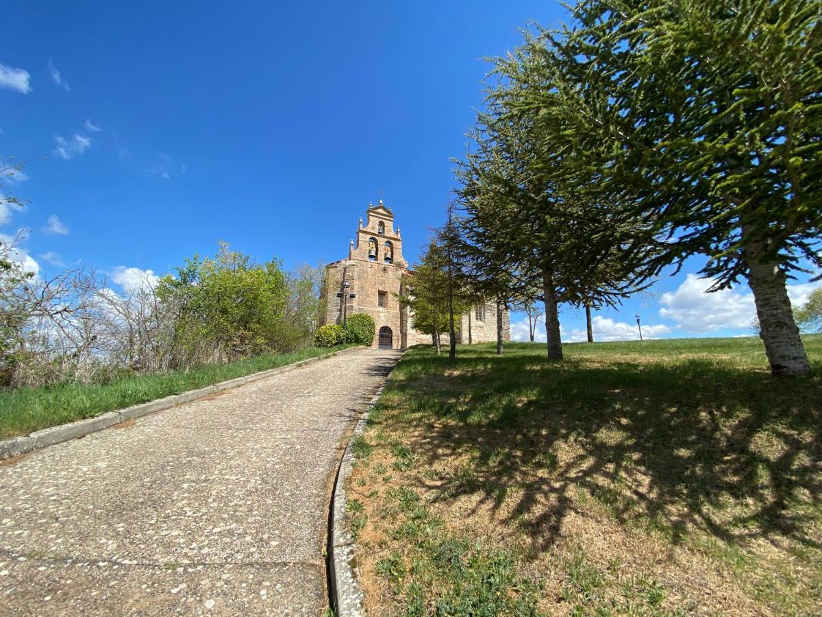 Albergue El Camino De Santovenia Santovenia De Oca Eksteriør billede
